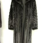 920 1145 MINK COAT